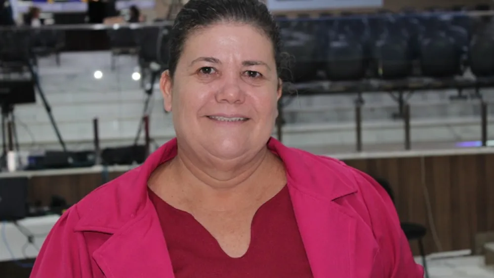 Verimar Meira busca limpeza geral no São Félix e reforma e instalação de parque infantil em praça do Arrecife