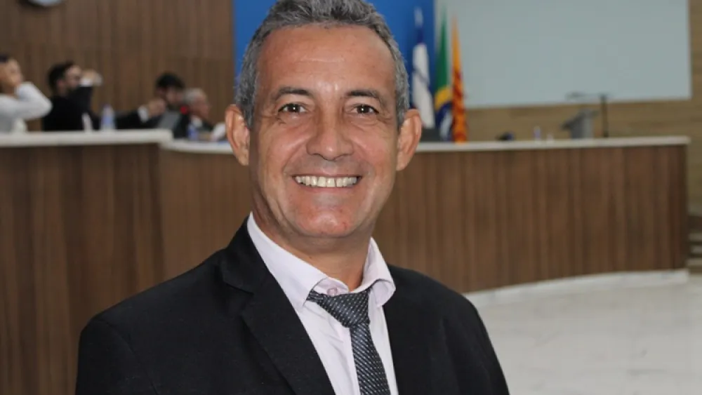 Aroldo Meira propõe criação de sala de espera específica para pessoas sob custódia no Hospital Municipal