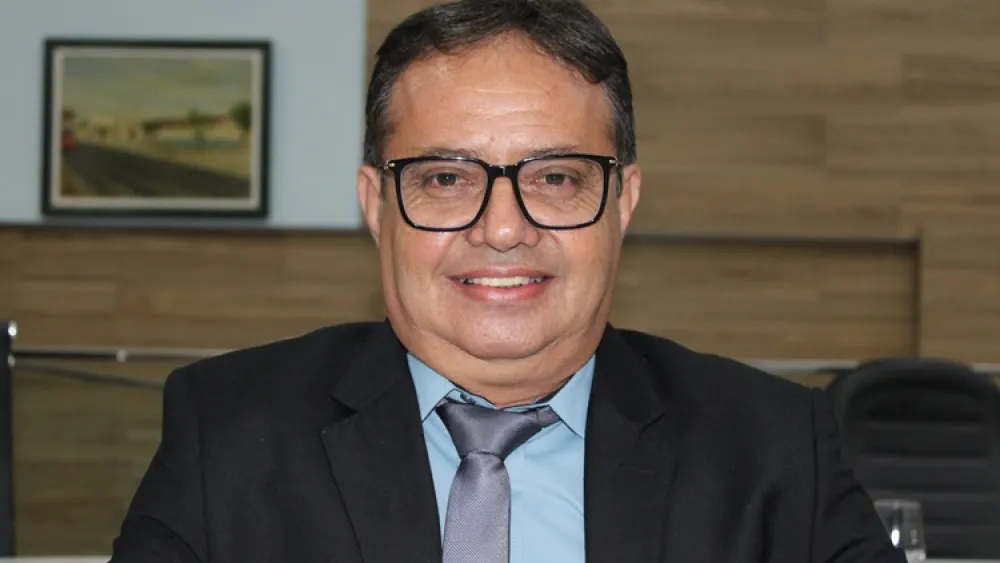 Miro Silveira indica realização de reparo e/ou pavimentação na Rua Rita Sofia Pereira