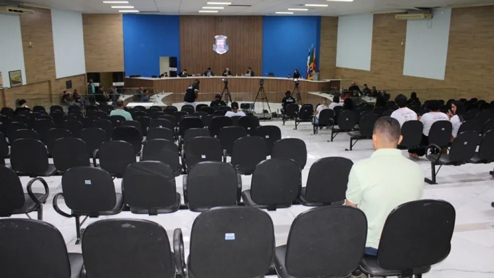 Saúde, infraestrutura e honrarias marcam a pauta da Câmara de Brumado nesta segunda (25)