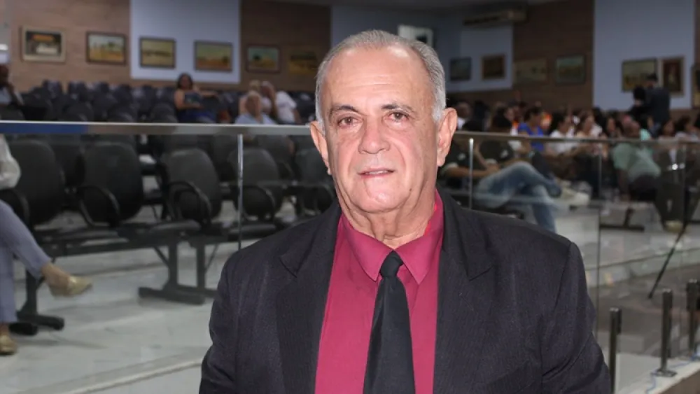 Glaudson solicita implantação de lombofaixa na Rua Aureliano de Carvalho em Brumado