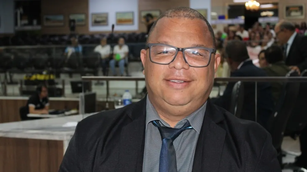 Boca cobra construção de canil/gatil, requalificação de praça e reforma de quadra