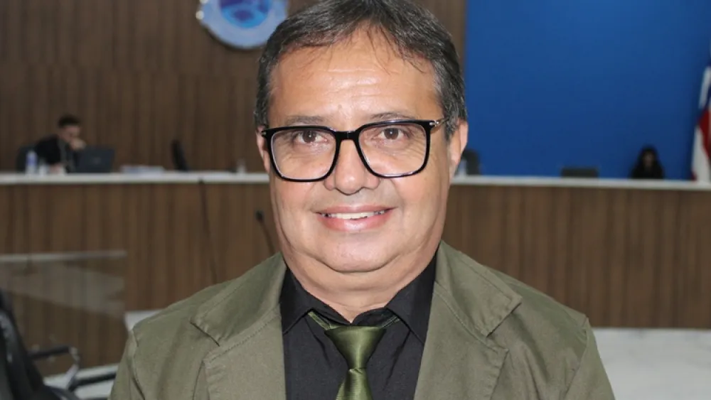 Miro Silveira apresenta Moção de Aplausos a representantes do 24º BPM em Brumado