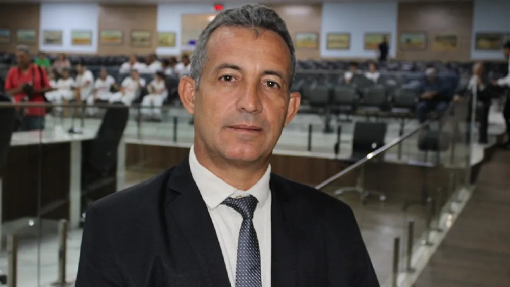 Aroldo Meira sugere realização de ações educativas sobre segurança e conscientização no trânsito