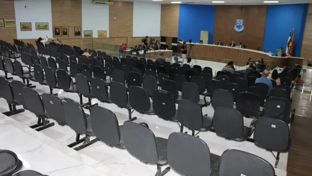 Pauta da Câmara de Brumado traz atualização salarial de servidores e honrarias nesta segunda-feira (21)