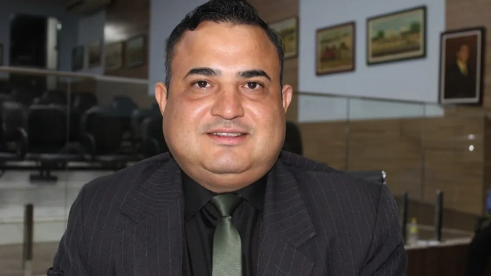 Maguinho propõe concessão do Título de Cidadão Brumadense a José Severiano Pereira