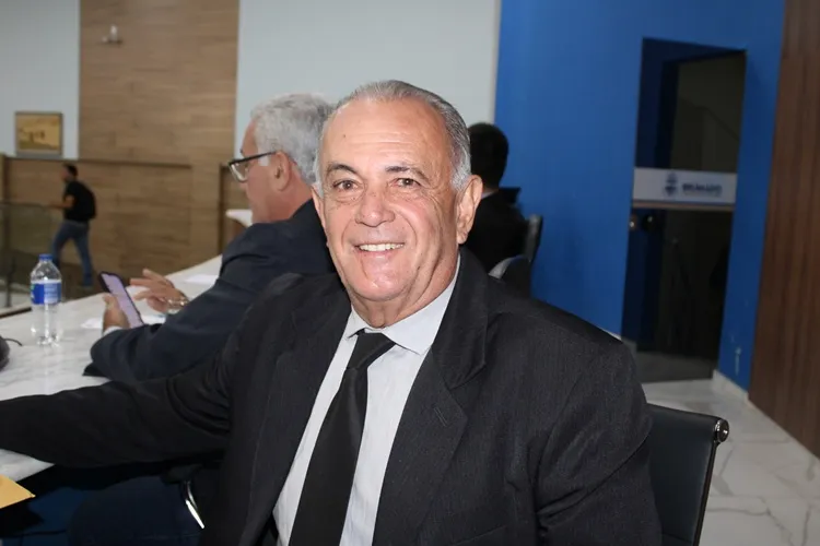 Glaudson reivindica ampliação do cemitério de Itaquaraí e construção de praça no Retiro/Jacaré