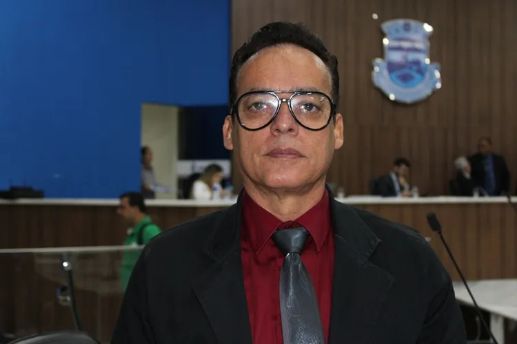 Santinho propõe ampliação do horário de atendimento nos postos de saúde até às 21h