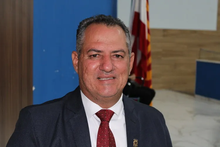 Palito indica realização do serviço de patrolamento nas Fazendas Fuluca, Malhadinha e Riacho Seco