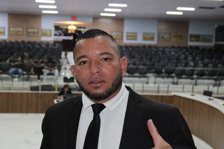 Harley Lopes sugere melhorias estruturais na Rua Rui Barbosa e na Horácio Guanais