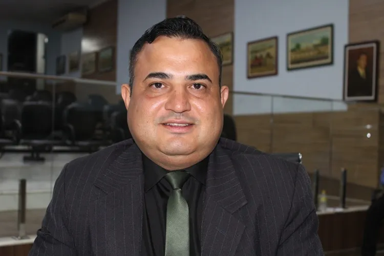 Maguinho propõe concessão do Título de Cidadão Brumadense a José Severiano Pereira