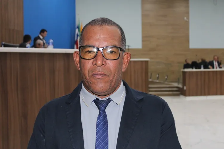 Bizunga apresenta pedido para mudança do nome do Cemitério Jardim Santa Inês em homenagem a seu Beco