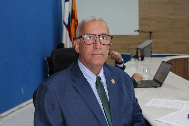 Rubens Araújo pleiteia construção de praça no Bairro São Vicente