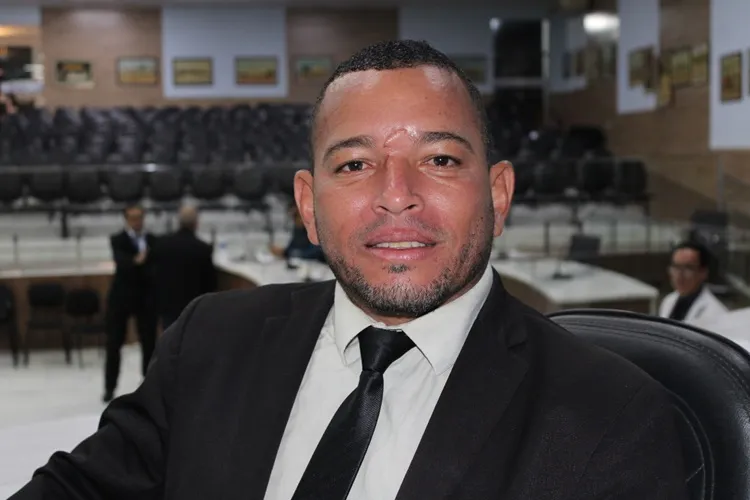 Harley Lopes sugere construção de memorial fúnebre para velar pessoas de baixa renda em Brumado