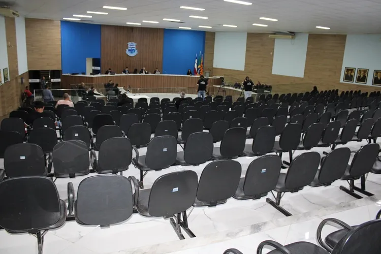 Saúde, asfalto e salários: Veja as 19 propostas em pauta na Câmara de Brumado