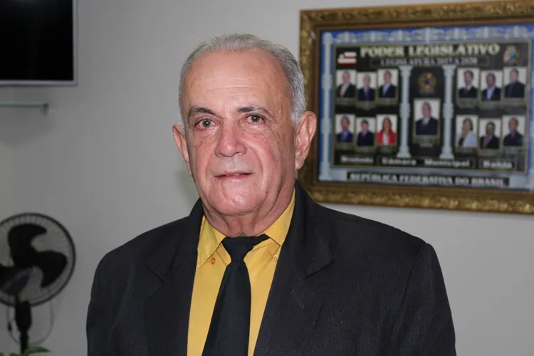 Glaudson cobra iluminação nas vias dos Bairros Santa Teresa e Feliciano Pereira Santos