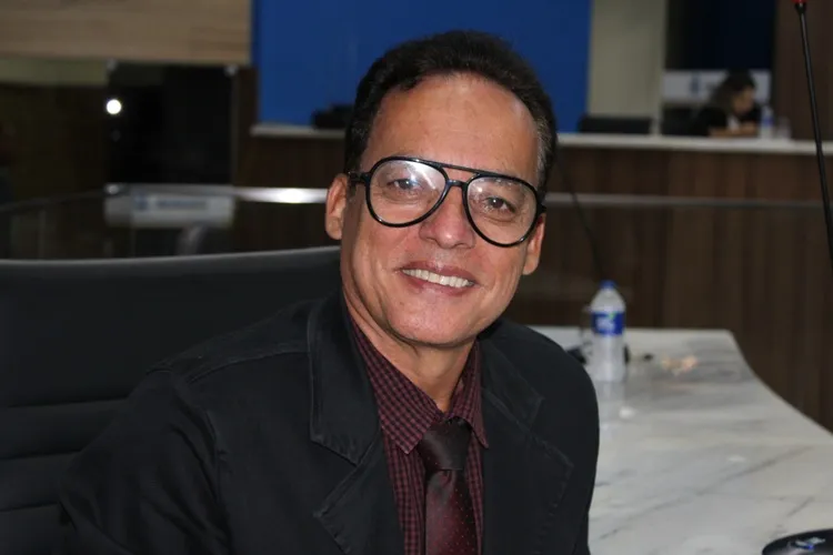 Santinho reivindica profissional de angiologia para o quadro do Hospital Municipal de Brumado